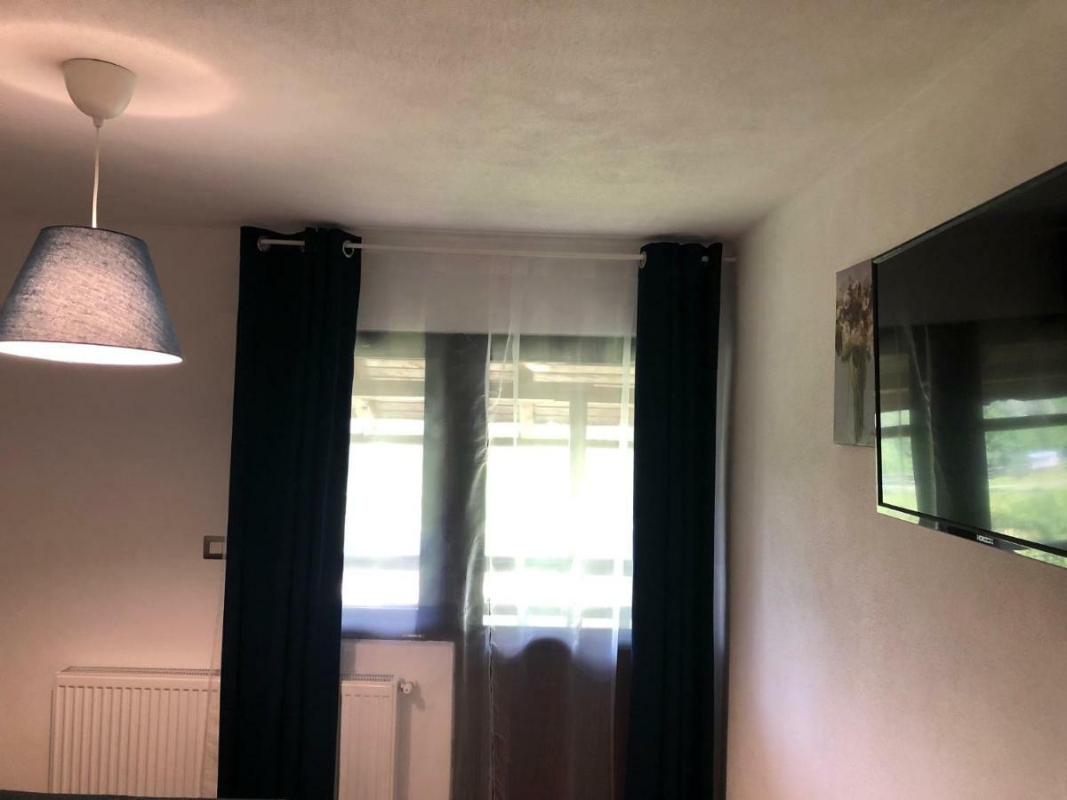 Livada Cu Meri Căpăţîneni-Ungureni